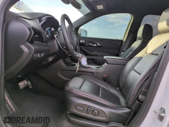 2024 Chevrolet Traverse with VIN 1GNETYKWXRJ132260, listed as a Copart auction lot 42018065 with 14,584 mi miles and Salvage title. Bid and sale history available at DreamBid. Image 7.