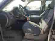 2013 Chevrolet Suburban LS с VIN 1GNSCHE08DR183406, выставлен на аукционе Copart как лот 75536154 с пробегом 77 276 миль миль и Списание • Salvage title. История ставок и продаж доступна на DreamBid. Изображение 7.