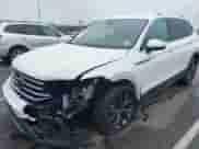 2024 Volkswagen Tiguan SE с VIN 3VV2B7AX0RM047340, выставлен на аукционе IAAI как лот 42502249 с пробегом 8 429 миль миль и . История ставок и продаж доступна на DreamBid. Изображение 2.