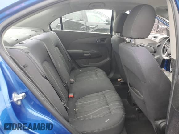 2016 Chevrolet Sonic LT z VIN 1G1JC5SB6G4150200, wystawiony jako Copart lot #86660004 z przebiegiem 63 914 mil mil oraz Szkoda całkowita • Salvage title. Historia ofert i sprzedaży dostępna na DreamBid. Obrazek 10.