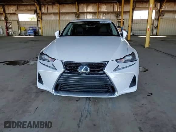 2020 Lexus IS 300 z VIN JTHAA1D26L5102945, wystawiony jako Copart lot #56428265 z przebiegiem 51 649 mil mil oraz Szkoda całkowita • Salvage title. Historia ofert i sprzedaży dostępna na DreamBid. Obrazek 13.