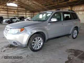 2011 Subaru Forester X Limited z VIN JF2SHAFC0BH719604, wystawiony jako Copart lot #85331174 z przebiegiem 121 791 mil mil oraz Szkoda całkowita • Salvage title. Historia ofert i sprzedaży dostępna na DreamBid. Obrazek 1.