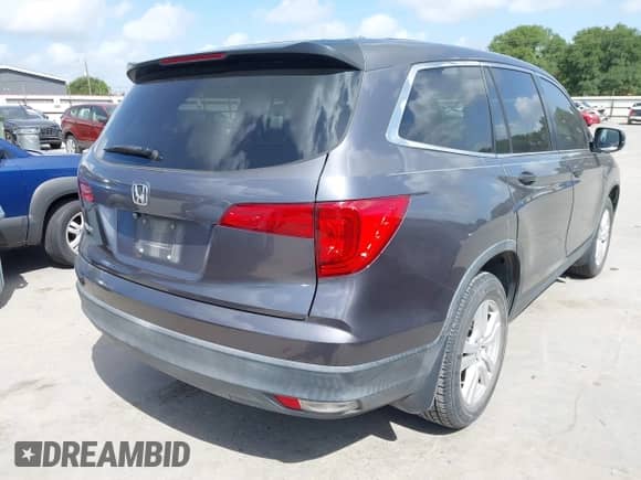 2018 Honda Pilot LX с VIN 5FNYF5H13JB022783, выставлен на аукционе IAAI как лот 42532811 с пробегом 128 850 миль миль и . История ставок и продаж доступна на DreamBid. Изображение 4.