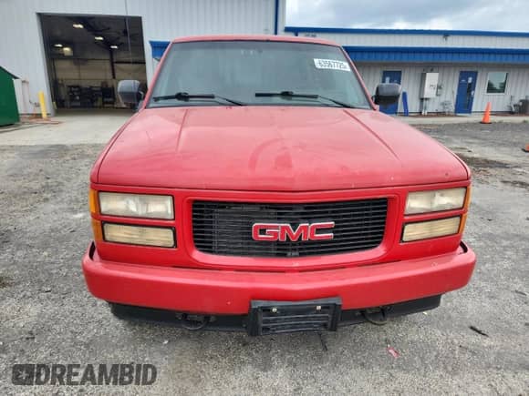1994 GMC Sierra 1500 with VIN 1GTEK14KXRZ536139, listed as a Copart auction lot 63567725 with 281,530 mi miles and Non repairable. Bid and sale history available at DreamBid. Image 5.
