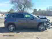 2023 Jeep Compass Latitude Lux с VIN 3C4NJDFN5PT546738, выставлен на аукционе IAAI как лот 41740196 с пробегом 33 377 миль миль и . История ставок и продаж доступна на DreamBid. Изображение 12.