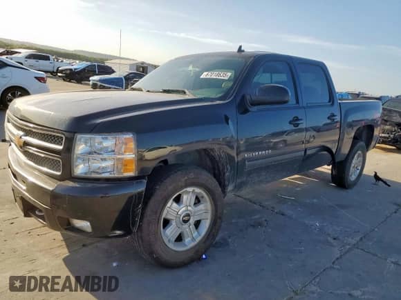 2013 Chevrolet Silverado 1500 LT with VIN 3GCPKSE74DG299858, listed as a Copart auction lot 67018635 with 116,510 mi miles and Salvage title. Bid and sale history available at DreamBid. Image 1.