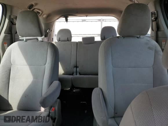 2017 Toyota Sienna L z VIN 5TDZZ3DC8HS824999, wystawiony jako Copart lot #72086565 z przebiegiem 181 923 mil mil oraz Szkoda całkowita • Salvage title. Historia ofert i sprzedaży dostępna na DreamBid. Obrazek 10.