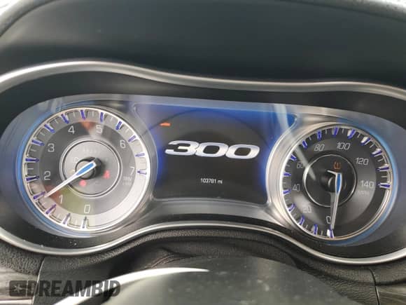 2021 Chrysler 300 Touring с VIN 2C3CCAAG0MH567000, выставлен на аукционе Copart как лот 65506825 с пробегом 103 781 миль миль и Списание • Salvage title. История ставок и продаж доступна на DreamBid. Изображение 9.