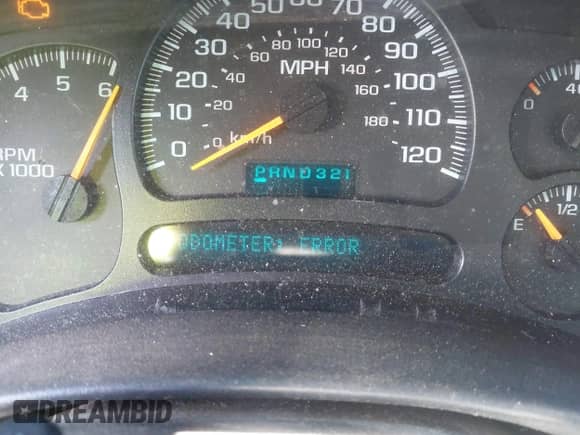 2005 Chevrolet Avalanche LS z VIN 3GNEK12Z45G114045, wystawiony jako IAAI lot #42324348 z przebiegiem Nie podano mil oraz . Historia ofert i sprzedaży dostępna na DreamBid. Obrazek 15.