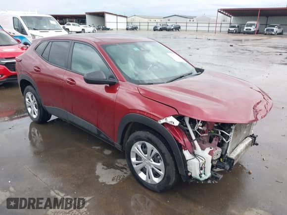 2025 Chevrolet Trax LS с VIN KL77LFEP4SC002055, выставлен на аукционе IAAI как лот 42483662 с пробегом 57 530 миль миль и . История ставок и продаж доступна на DreamBid. Изображение 1.