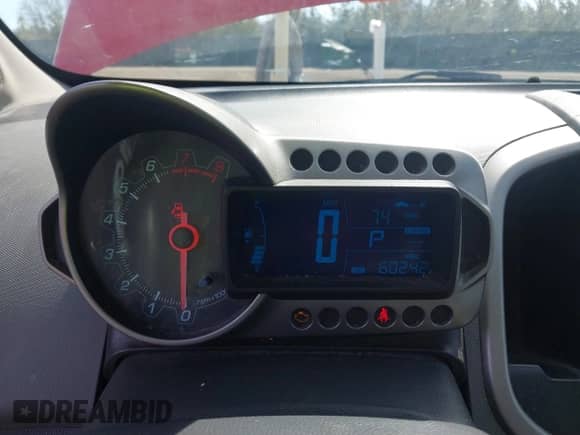 2015 Chevrolet Sonic LS с VIN 1G1JA5SH9F4130256, выставлен на аукционе IAAI как лот 41674592 с пробегом 60 242 миль миль и . История ставок и продаж доступна на DreamBid. Изображение 7.