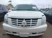 2007 Cadillac Escalade ESV с VIN 1GYFK66887R202024, выставлен на аукционе IAAI как лот 41841337 с пробегом 185 085 миль миль и . История ставок и продаж доступна на DreamBid. Изображение 6.