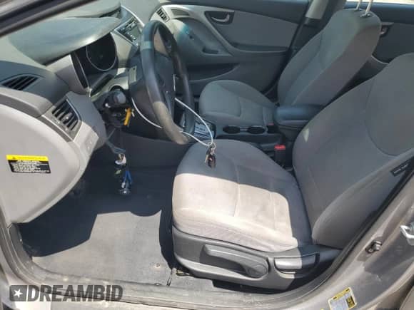 2013 Hyundai Elantra GLS с VIN KMHDH4AE3DU892072, выставлен на аукционе Copart как лот 66383195 с пробегом 138 581 миль миль и Списание • Salvage title. История ставок и продаж доступна на DreamBid. Изображение 7.