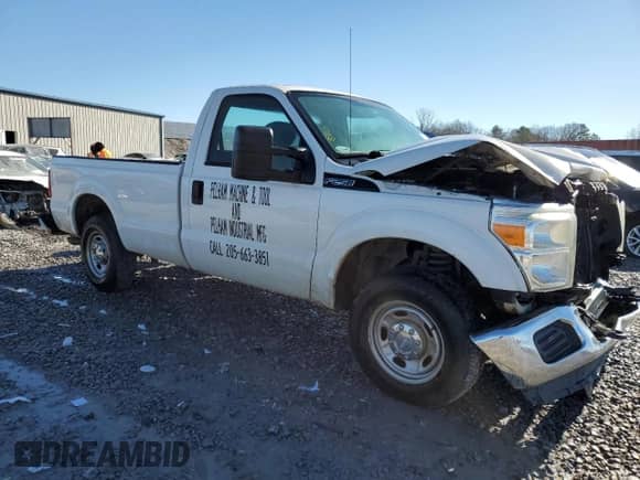 2012 Ford F-250 XL z VIN 1FTBF2A62CEB65027, wystawiony jako Copart lot #87708765 z przebiegiem 119 132 mil mil oraz Szkoda całkowita • Salvage title. Historia ofert i sprzedaży dostępna na DreamBid. Obrazek 4.