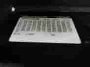 2003 Chevrolet Suburban LT z VIN 1GNFK16Z13J261899, wystawiony jako Copart lot #70806384 z przebiegiem Nie podano mil oraz Szkoda całkowita • Salvage title. Historia ofert i sprzedaży dostępna na DreamBid. Obrazek 13.