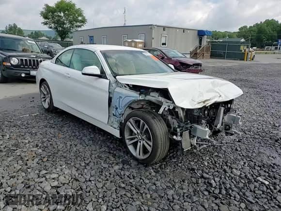 2018 BMW 4 Series 440i xDrive z VIN WBA4Z7C52JED47678, wystawiony jako Copart lot #62899765 z przebiegiem 44 289 mil mil oraz Szkoda całkowita • Salvage title. Historia ofert i sprzedaży dostępna na DreamBid. Obrazek 13.