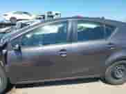 2015 Toyota Prius One z VIN JTDKDTB38F1112411, wystawiony jako IAAI lot #42632251 z przebiegiem 114 157 mil mil oraz . Historia ofert i sprzedaży dostępna na DreamBid. Obrazek 15.