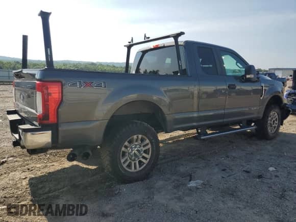 2017 Ford F-250 XLT с VIN 1FT7X2BT8HEC39095, выставлен на аукционе Copart как лот 62540765 с пробегом 163 705 миль миль и Списание • Salvage title. История ставок и продаж доступна на DreamBid. Изображение 3.