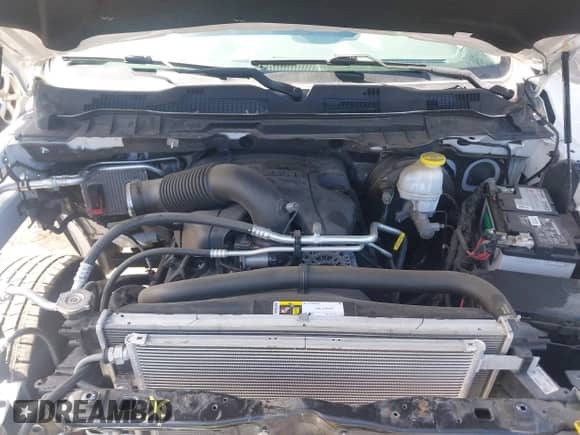 2019 Ram 1500 Big Horn z VIN 1C6RR7LT6KS689861, wystawiony jako IAAI lot #41995921 z przebiegiem 82 409 mil mil oraz . Historia ofert i sprzedaży dostępna na DreamBid. Obrazek 10.