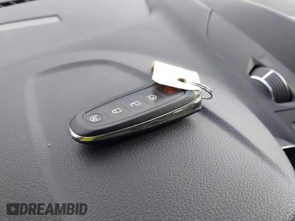 2017 Ford Escape Titanium с VIN 1FMCU0JD4HUA75951, выставлен на аукционе IAAI как лот 43282932 с пробегом 85 738 миль миль и . История ставок и продаж доступна на DreamBid. Изображение 11.