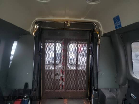2014 Ford Econoline Cargo Commercial with VIN 1FTNS2EW9EDA51148, listed as a Copart auction lot 87183575 with 266,833 mi miles and Clean title. Bid and sale history available at DreamBid. Image 10.