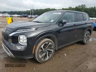 2024 Mitsubishi Outlander SE z VIN JA4J3VA89RZ004970, wystawiony jako Copart lot #65185535 z przebiegiem 43 215 mil mil oraz Szkoda całkowita • Salvage title. Historia ofert i sprzedaży dostępna na DreamBid. Obrazek 1.