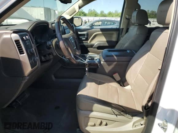 2016 GMC Sierra 1500 Denali z VIN 3GTU2PEJ2GG371785, wystawiony jako Copart lot #81668355 z przebiegiem 82 938 mil mil oraz Szkoda całkowita • Salvage title. Historia ofert i sprzedaży dostępna na DreamBid. Obrazek 7.