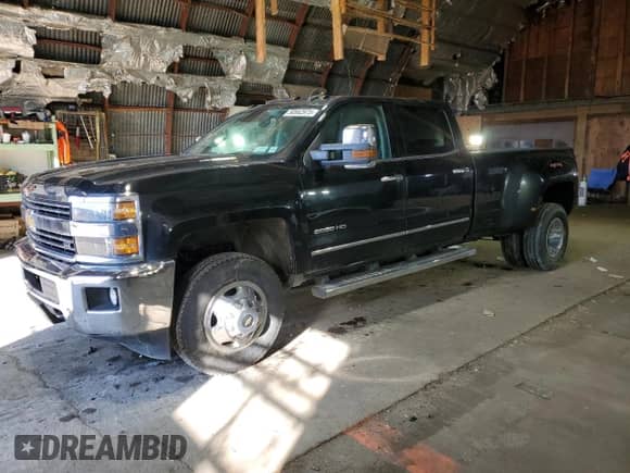 2015 Chevrolet Silverado 3500HD LTZ с VIN 1GC4K0E88FF637377, выставлен на аукционе Copart как лот 50862975 с пробегом 83 144 миль миль и Списание • Salvage title. История ставок и продаж доступна на DreamBid. Изображение 1.