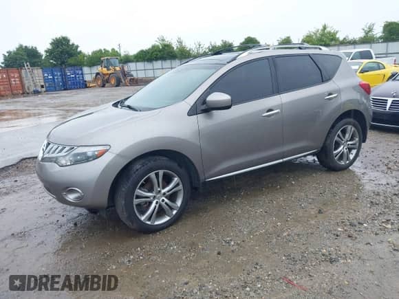 2010 Nissan Murano SL с VIN JN8AZ1MU3AW008707, выставлен на аукционе IAAI как лот 42387052 с пробегом 220 542 миль миль и . История ставок и продаж доступна на DreamBid. Изображение 2.