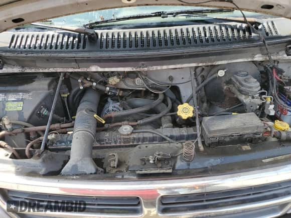 1997 Dodge Passenger with VIN 2B5WB35Z2VK507719, listed as a Copart auction lot 61026574 with 91,767 mi miles and Clean title. Bid and sale history available at DreamBid. Image 12.