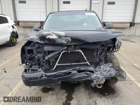 2006 Chevrolet Silverado SS с VIN 2GCEC19N261140999, выставлен на аукционе Copart как лот 80564114 с пробегом 221 209 миль миль и Списание • Salvage title. История ставок и продаж доступна на DreamBid. Изображение 5.