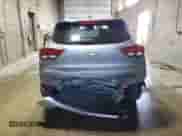 2023 Chevrolet TrailBlazer LT z VIN KL79MPSL2PB129574, wystawiony jako Copart lot #80586175 z przebiegiem 27 323 mil mil oraz Szkoda całkowita • Salvage title. Historia ofert i sprzedaży dostępna na DreamBid. Obrazek 6.