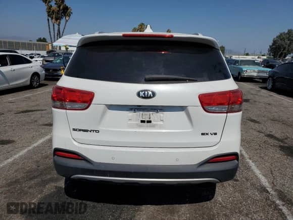 2018 Kia Sorento EX с VIN 5XYPH4A56JG340158, выставлен на аукционе Copart как лот 68693955 с пробегом 124 149 миль миль и Чистый • Clean title. История ставок и продаж доступна на DreamBid. Изображение 6.