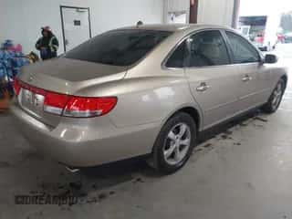 2007 Hyundai Azera GLS с VIN KMHFC46D07A201772, выставлен на аукционе IAAI как лот 41212596 с пробегом 314 234 миль миль и . История ставок и продаж доступна на DreamBid. Изображение 4.