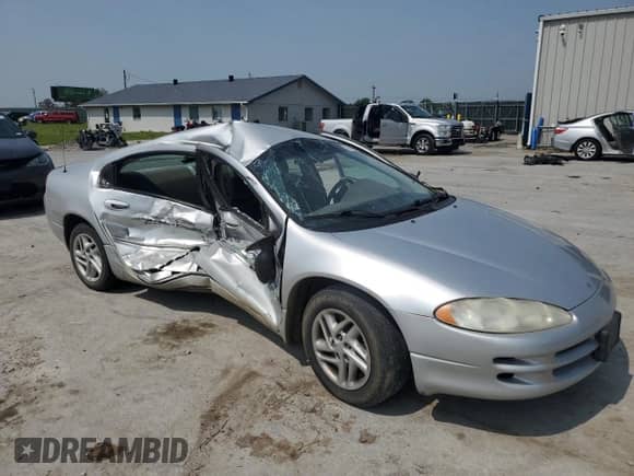 2001 Dodge Intrepid SE z VIN 2B3HD46R31H696551, wystawiony jako Copart lot #60098025 z przebiegiem 151 371 mil mil oraz Szkoda całkowita • Salvage title. Historia ofert i sprzedaży dostępna na DreamBid. Obrazek 4.