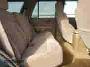 1998 Chevrolet Blazer LT z VIN 1GNDT13W8W2224605, wystawiony jako Copart lot #73725674 z przebiegiem Nie podano mil oraz Czysty tytuł • Clean title. Historia ofert i sprzedaży dostępna na DreamBid. Obrazek 11.