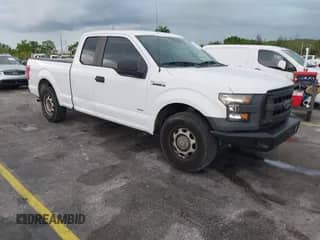 2015 Ford F-150 XL z VIN 1FTEX1CP7FFB56879, wystawiony jako IAAI lot #42414408 z przebiegiem 212 042 mil mil oraz . Historia ofert i sprzedaży dostępna na DreamBid. Obrazek 1.