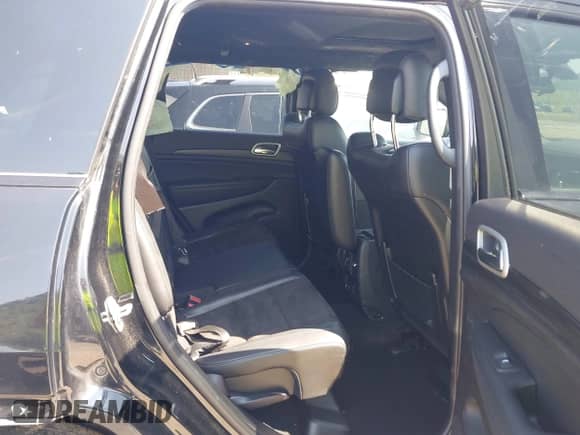 2021 Jeep Grand Cherokee Laredo E z VIN 1C4RJFAGXMC824014, wystawiony jako IAAI lot #42569558 z przebiegiem 52 810 mil mil oraz . Historia ofert i sprzedaży dostępna na DreamBid. Obrazek 8.