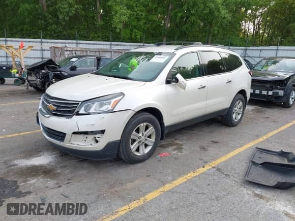 2014 Chevrolet Traverse LT с VIN 1GNKVHKD1EJ177366, выставлен на аукционе IAAI как лот 42400885 с пробегом 240 684 миль миль и . История ставок и продаж доступна на DreamBid. Изображение 2.