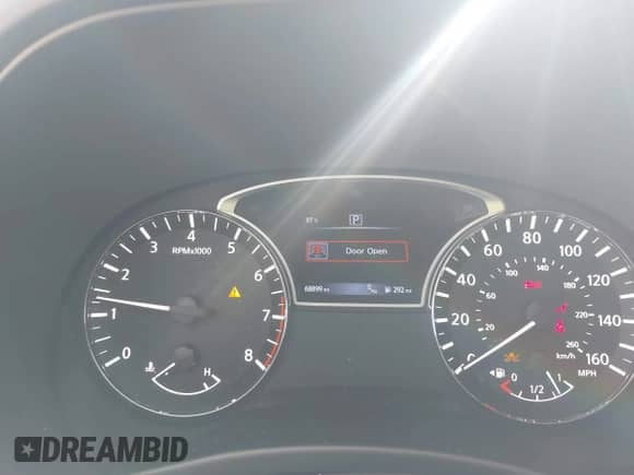 2019 Nissan Pathfinder SL with VIN 5N1DR2MN7KC643595, listed as a IAAI auction lot 41612974 with 68,899 mi miles and . Bid and sale history available at DreamBid. Image 7.