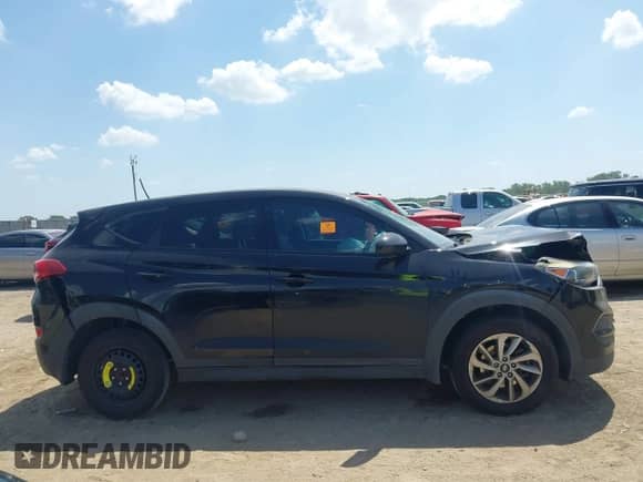 2017 Hyundai Tucson SE с VIN KM8J23A45HU326619, выставлен на аукционе IAAI как лот 42837845 с пробегом Не указан миль и . История ставок и продаж доступна на DreamBid. Изображение 13.