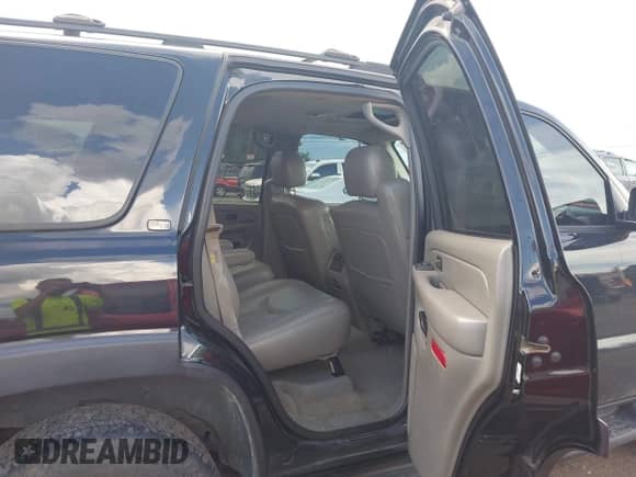 2004 Chevrolet Tahoe LT с VIN 1GNEC13Z34R161352, выставлен на аукционе IAAI как лот 42705146 с пробегом 200 017 миль миль и . История ставок и продаж доступна на DreamBid. Изображение 8.