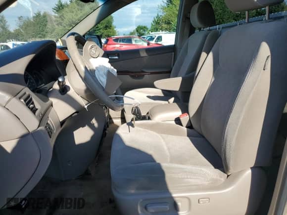 2005 Toyota Sienna XLE z VIN 5TDZA22C15S249449, wystawiony jako Copart lot #82156455 z przebiegiem 156 831 mil mil oraz Szkoda całkowita • Salvage title. Historia ofert i sprzedaży dostępna na DreamBid. Obrazek 7.