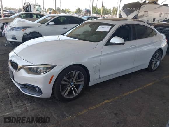 2018 BMW 4 Series 440i с VIN WBA4J5C59JBF07018, выставлен на аукционе IAAI как лот 43225305 с пробегом 110 102 миль миль и . История ставок и продаж доступна на DreamBid. Изображение 17.
