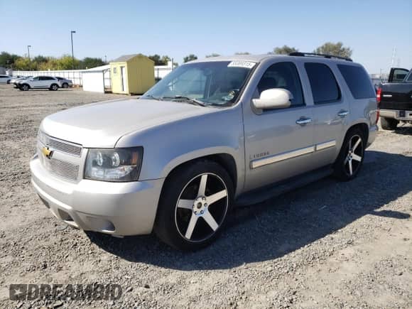 2007 Chevrolet Tahoe LTZ с VIN 1GNFC13017R318029, выставлен на аукционе Copart как лот 85389315 с пробегом 204 738 миль миль и Чистый • Clean title. История ставок и продаж доступна на DreamBid. Изображение 1.