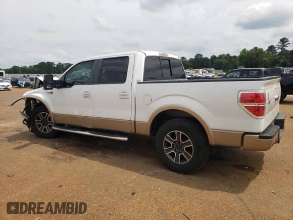 2011 Ford F-150 Lariat с VIN 1FTFW1C69BFA72765, выставлен на аукционе Copart как лот 55170485 с пробегом 276 320 миль миль и Списание • Salvage title. История ставок и продаж доступна на DreamBid. Изображение 2.