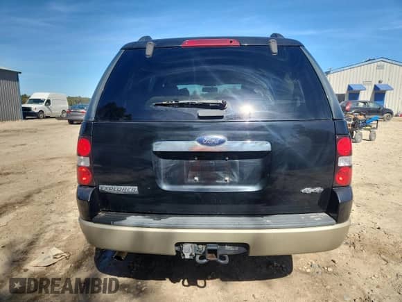2008 Ford Explorer Eddie Bauer z VIN 1FMEU74E98UA97806, wystawiony jako Copart lot #87465715 z przebiegiem 187 772 mil mil oraz Szkoda całkowita • Salvage title. Historia ofert i sprzedaży dostępna na DreamBid. Obrazek 6.