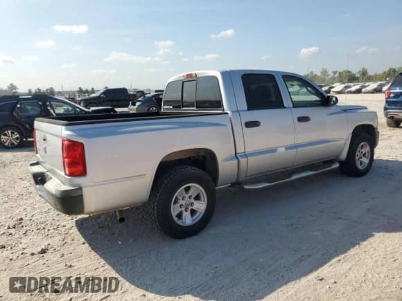 2008 Dodge Dakota SXT with VIN 1D7HE38K98S570063, listed as a Copart auction lot 87437695 with 163,645 mi miles and Clean title. Bid and sale history available at DreamBid. Image 3.