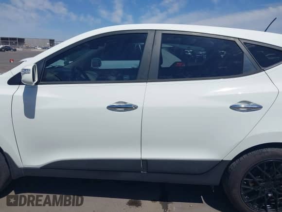 2012 Hyundai Tucson GLS с VIN KM8JU3AC2CU388098, выставлен на аукционе IAAI как лот 42163712 с пробегом 124 071 миль миль и . История ставок и продаж доступна на DreamBid. Изображение 14.