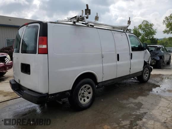 2012 Chevrolet Express Cargo с VIN 1GCSGAFX3C1124681, выставлен на аукционе Copart как лот 63497015 с пробегом 186 235 миль миль и На запчасти • Non repairable. История ставок и продаж доступна на DreamBid. Изображение 3.